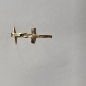10k Gold Cross Pendant